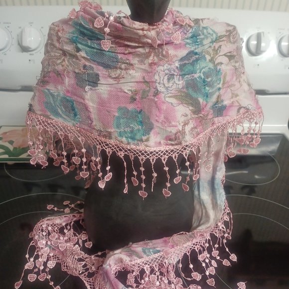 scarf - Picture 1 of 3